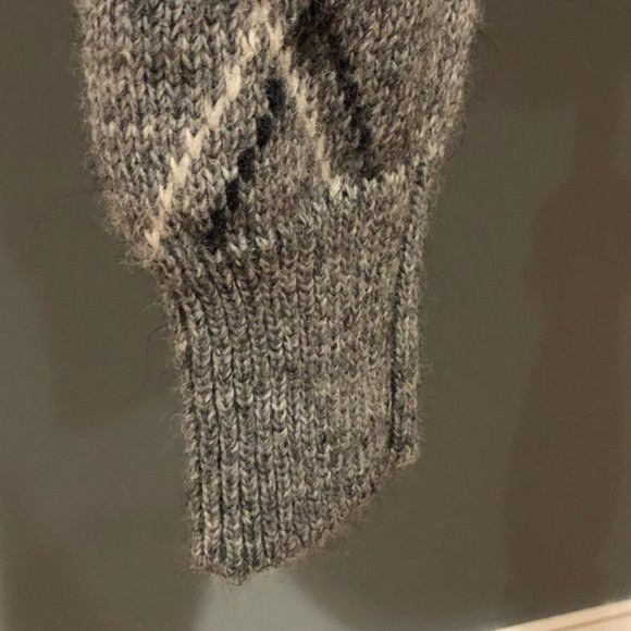 Stile Benetton gray argyle turtleneck sweater. Size Medium. - Picture 5 of 8